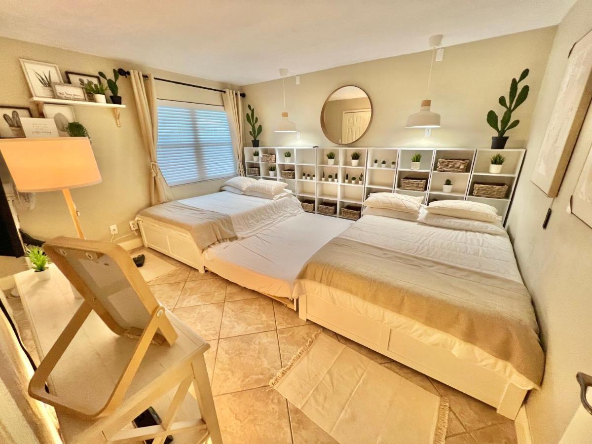Beach Oasis 704 Lovely Daytona Ocean Front For 5 Sleeps Up To 12 Daytona Beach Exterior photo