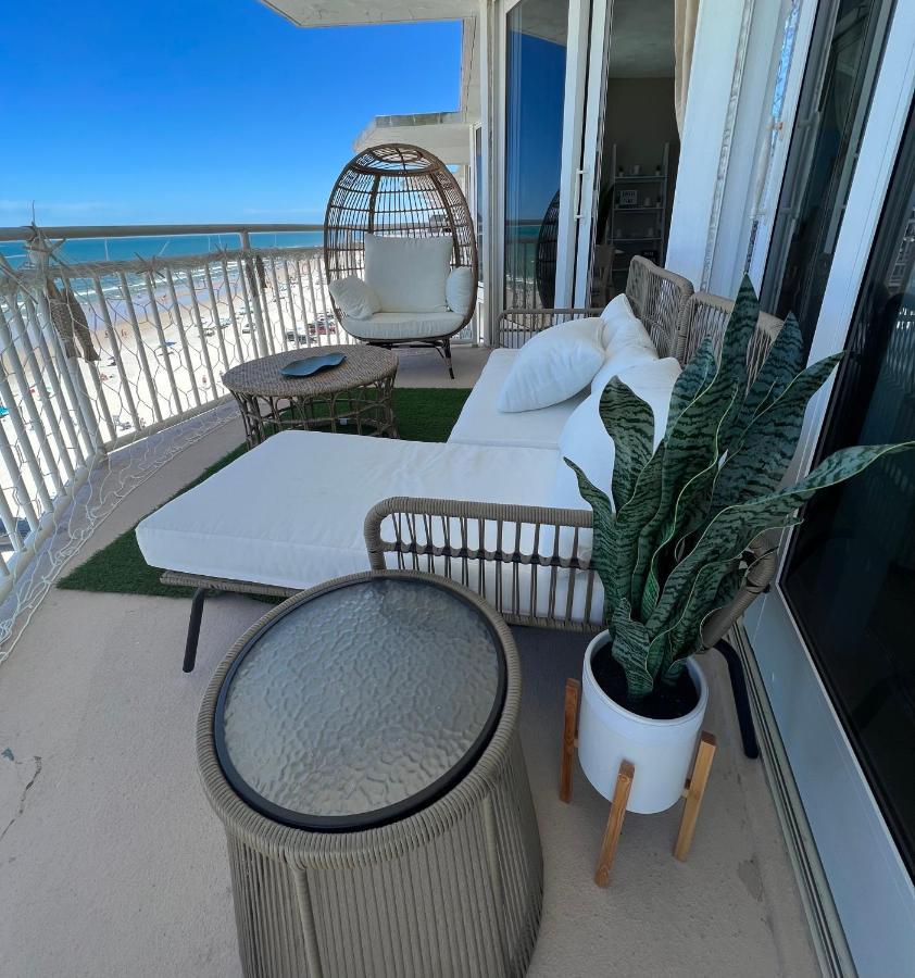 Beach Oasis 704 Lovely Daytona Ocean Front For 5 Sleeps Up To 12 Daytona Beach Exterior photo
