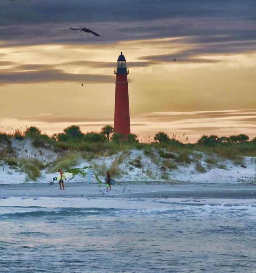 Beach Oasis 704 Lovely Daytona Ocean Front For 5 Sleeps Up To 12 Daytona Beach Exterior photo