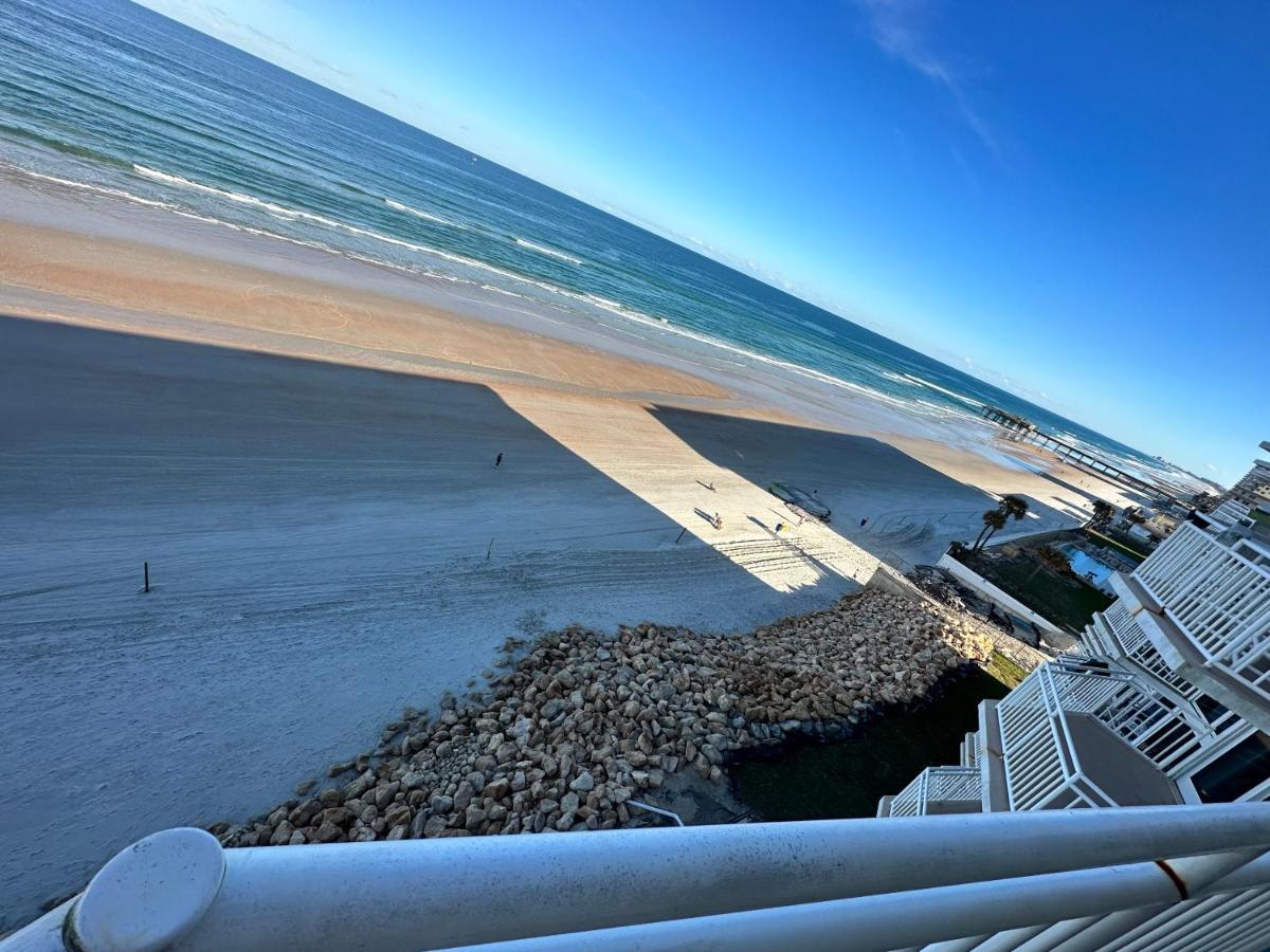 Beach Oasis 704 Lovely Daytona Ocean Front For 5 Sleeps Up To 12 Daytona Beach Exterior photo